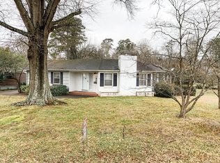 3829 Woodlake Dr, Knoxville, TN 37918