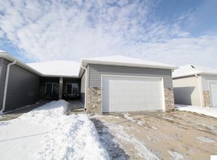 1655 NW 51st St, Lincoln, NE 68528