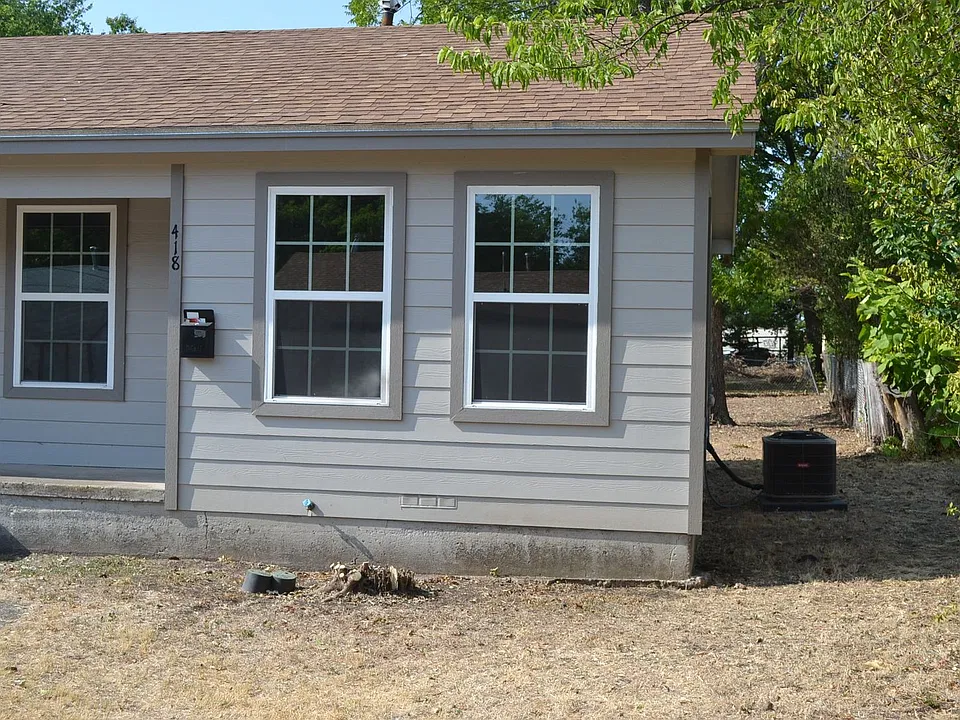 420 E Garrison Ave