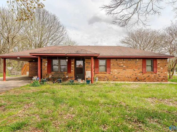 400 Lois St, Moulton, AL 35650