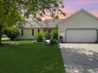 223 Anderes Cir, Dalzell, IL 61320