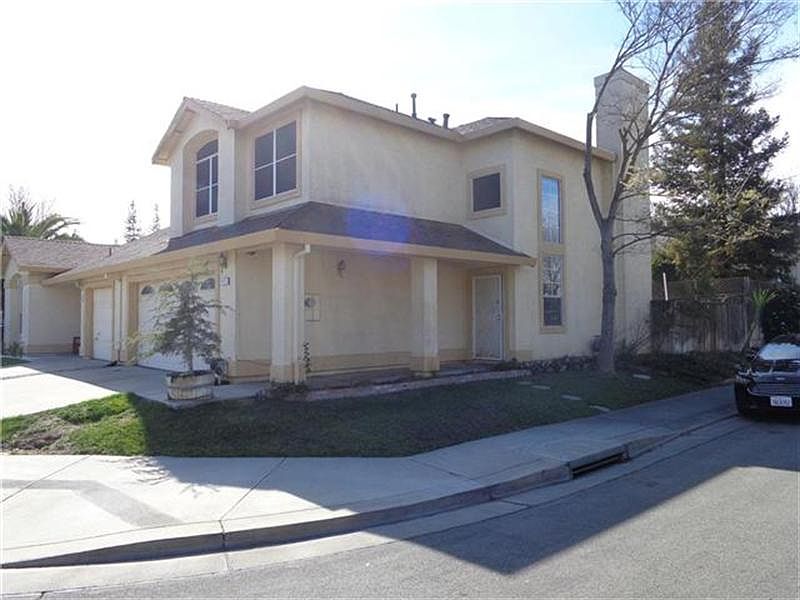 2nd image of 267 Ruby Way
