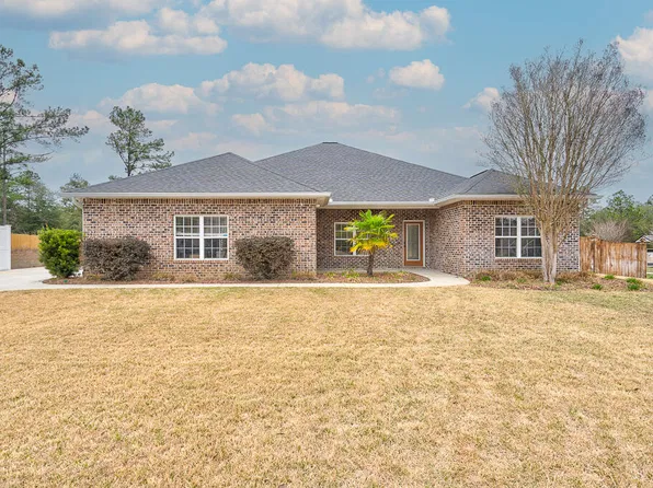 5781 Wayne Rogers Rd, Crestview, FL 32539