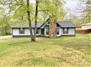 957 Hearn St, Henderson, TN 38340