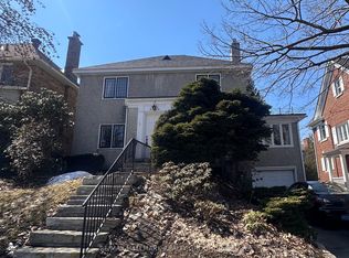 248 Old Irving Pl, Ottawa, ON K1Y 2A1
