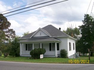 1338 E Pine St, Mount Airy, NC 27030