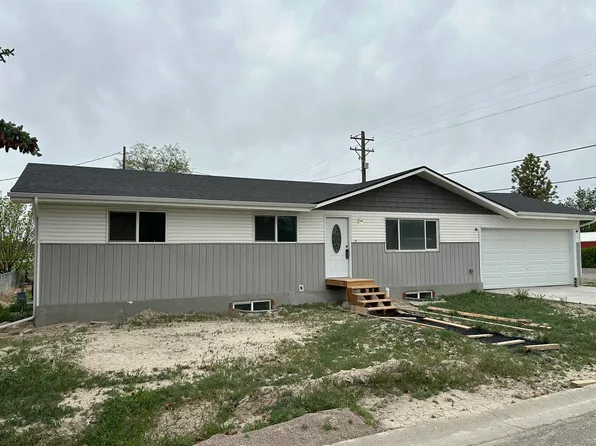 3975 Henderson Ln, Pocatello, ID 83202