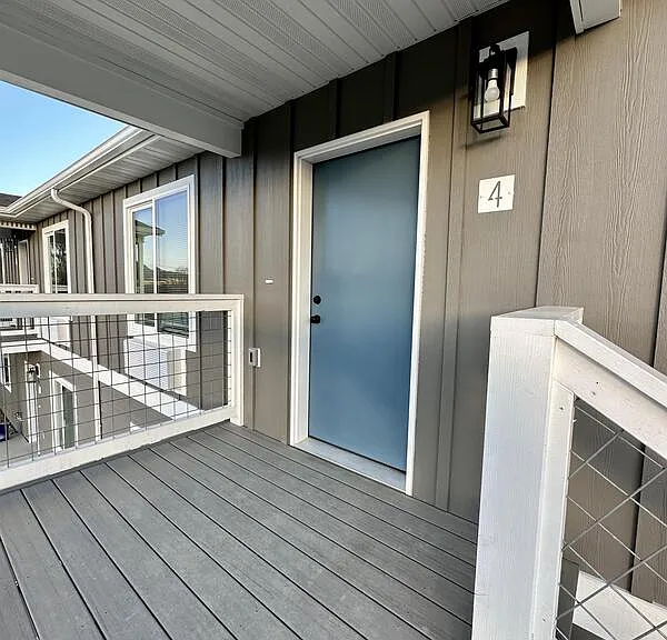 59 Dunbar Ave #4 — Photo 1