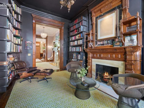 138 West 82nd Street image 6 of 39