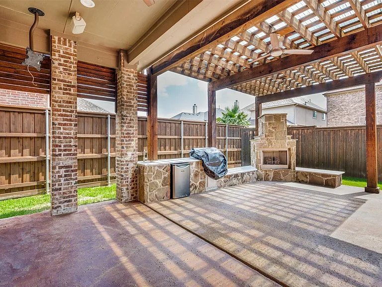 11292 Berkeley Hall Ln — Photo 31