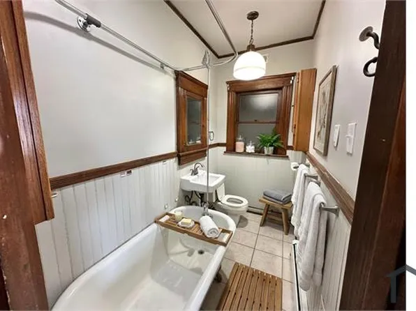 506 Market St, Kingston, PA 18704