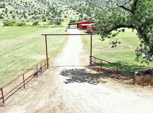 10343 Los Chozas Trl, Hondo, NM