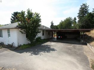 39595 SW Laurelwood Rd, Gaston, OR 97119