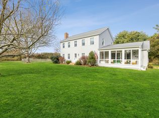 122 Strongs Ln, Water Mill, NY 11976