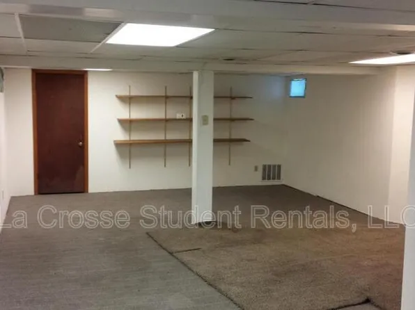 916 Vine St, La Crosse, WI 54601