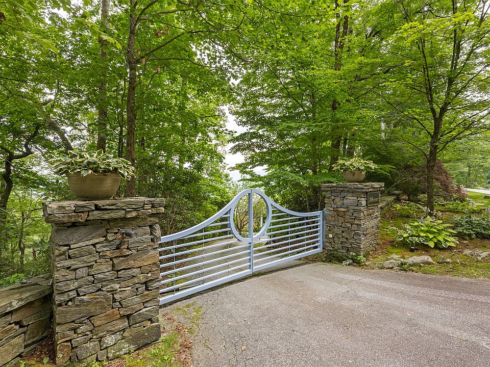 1st image of 4594 Dillard Road