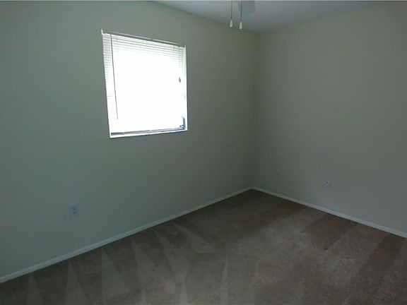 4th image of 4642 Forest Glen Dr