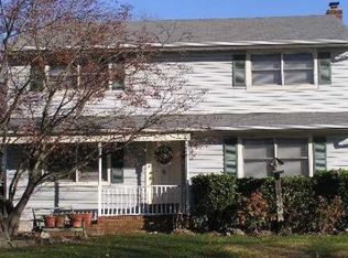 1499 Meadowbrook Rd, Merrick, NY 11566