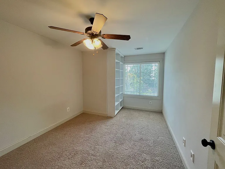 253 Solamere Ln — Photo 27