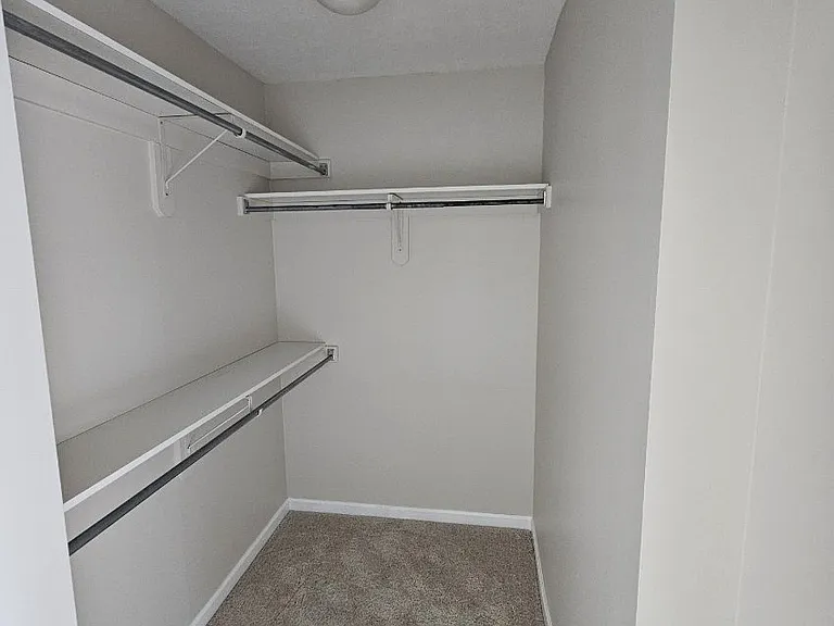 10554 Cherry Grove Ct — Photo 8