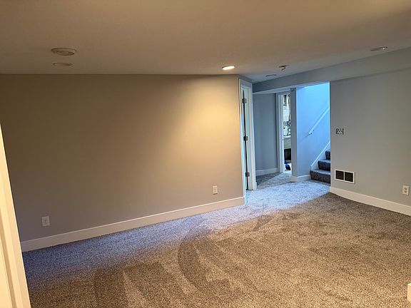 5th image of 6046 Portland Ave