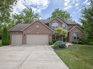 1455 Meadow View Ln, Lebanon, OH 45036