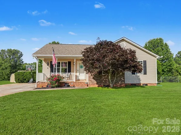 1120 W Stokes St, China Grove, NC 28023