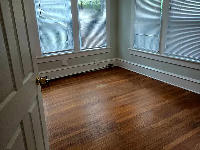 1616 Walker Ave — Photo 2