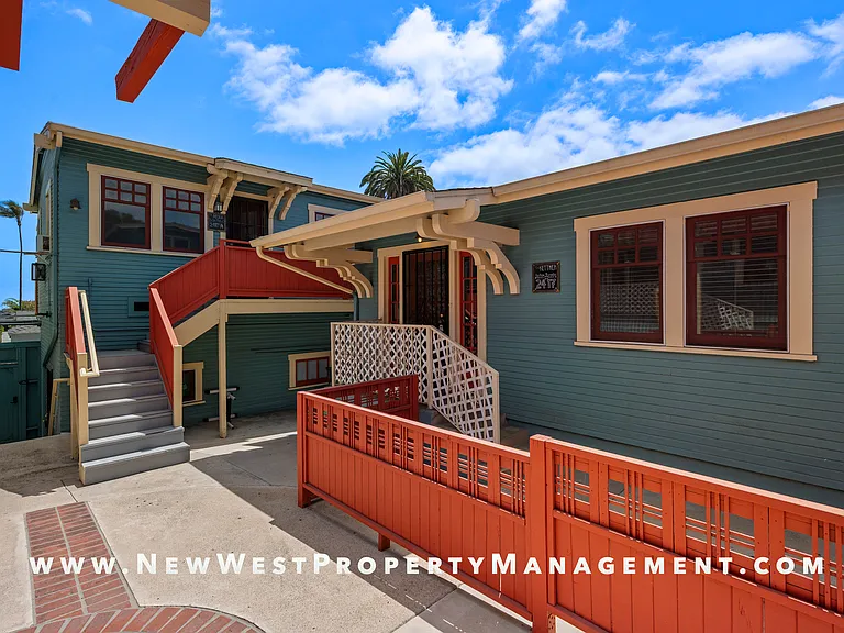 2417 Market St — Photo 5