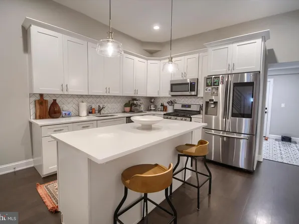 4117 Cresson St, Philadelphia, PA 19127