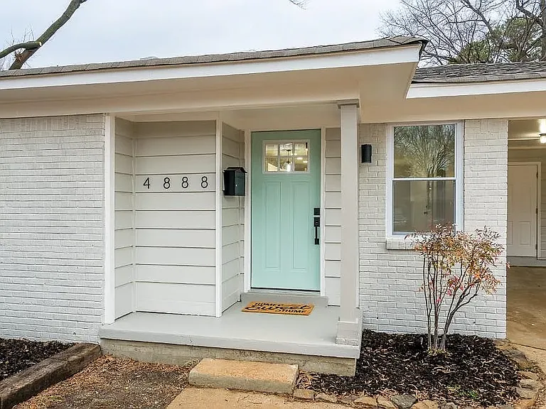 4888 Verne Rd — Photo 2