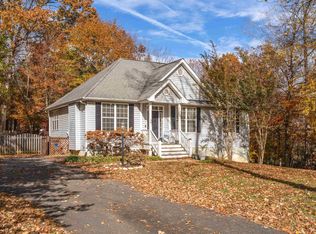 36 Hatchechubee Rd, Palmyra, VA 22963