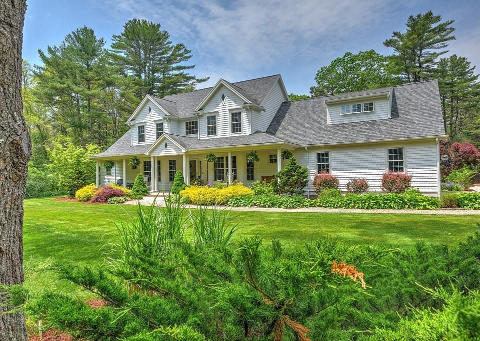 1st image of 16 Compton Dr