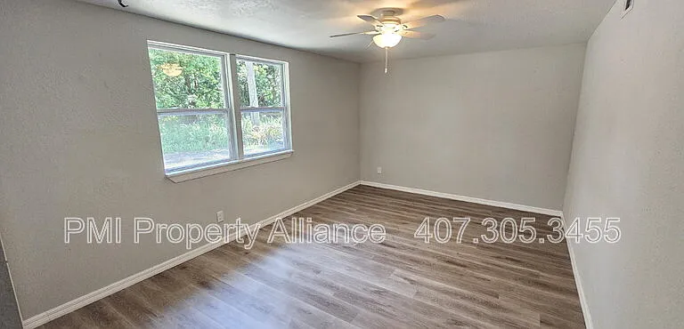 1515 Elliott St — Photo 8