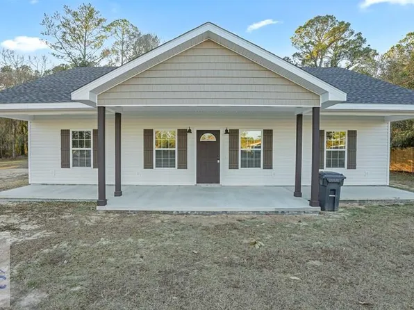 1029 N Main St, Odum, GA 31555