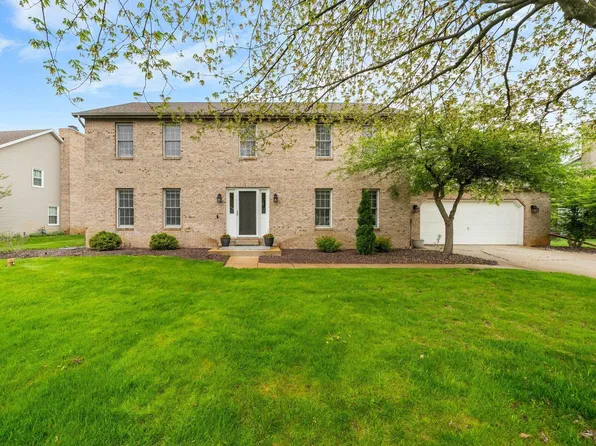 52040 Brendon Hills Dr, Granger, IN 46530