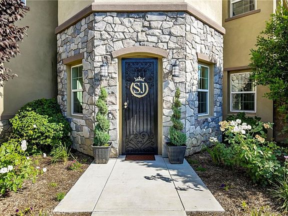 5th image of 3088 Tiffany Ln