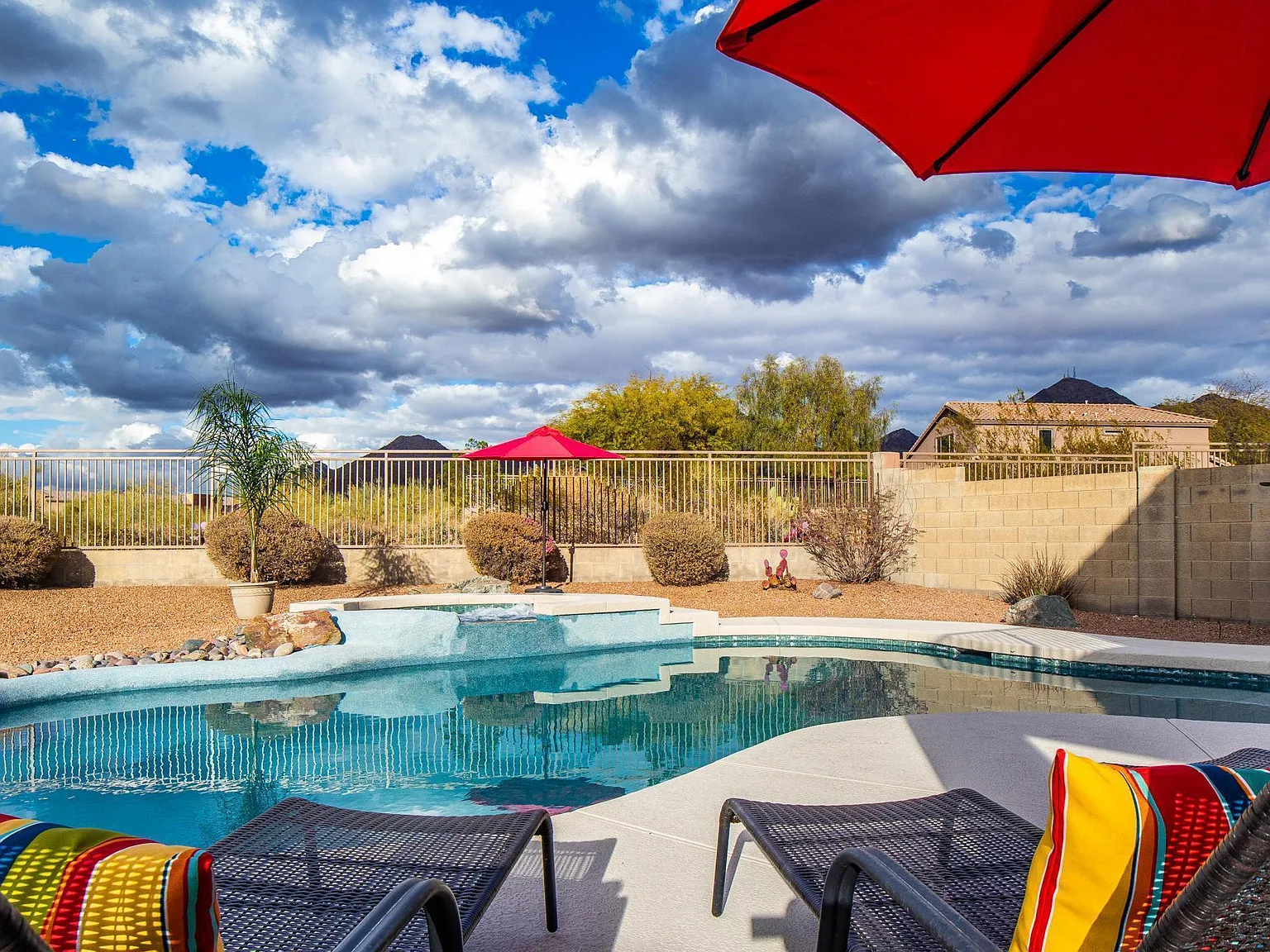 4 bed, 3.0 bath, 2200 sqft, $8,000 — Photo 3