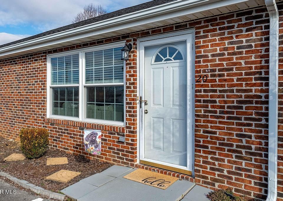 1st image of 20 Boone Hill Ct #20
