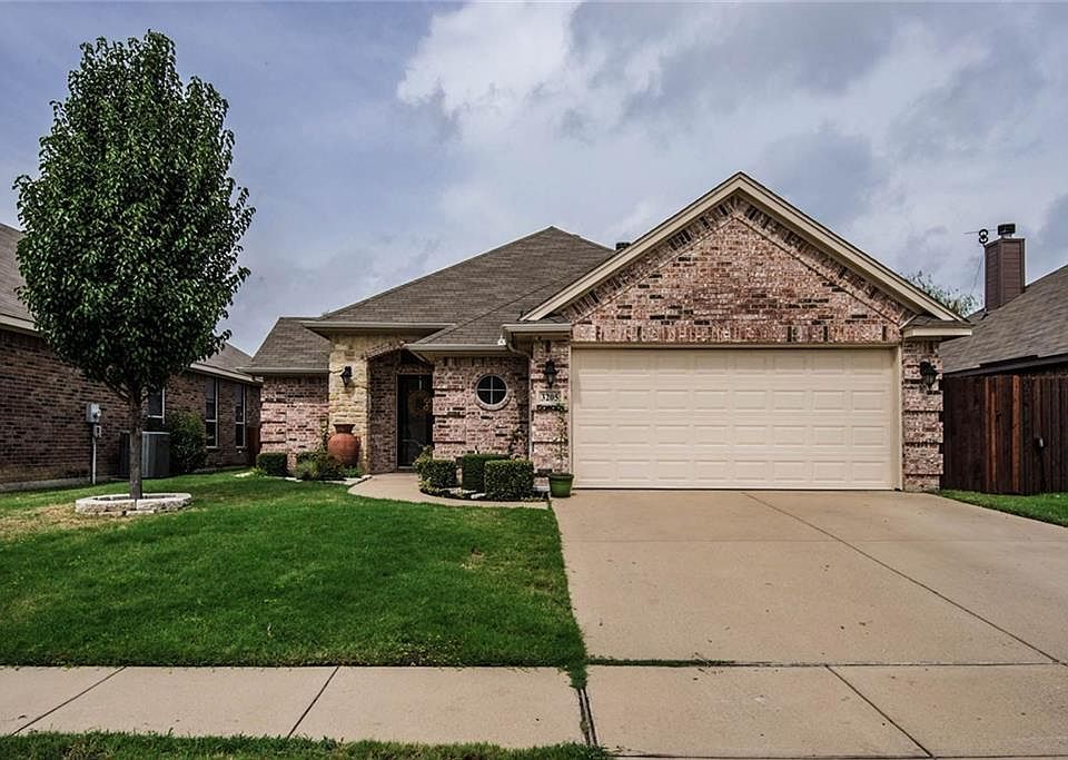 1st image of 3205 Riverlakes Dr