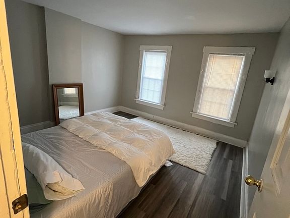 4th image of 80 E Norwich Ave #80