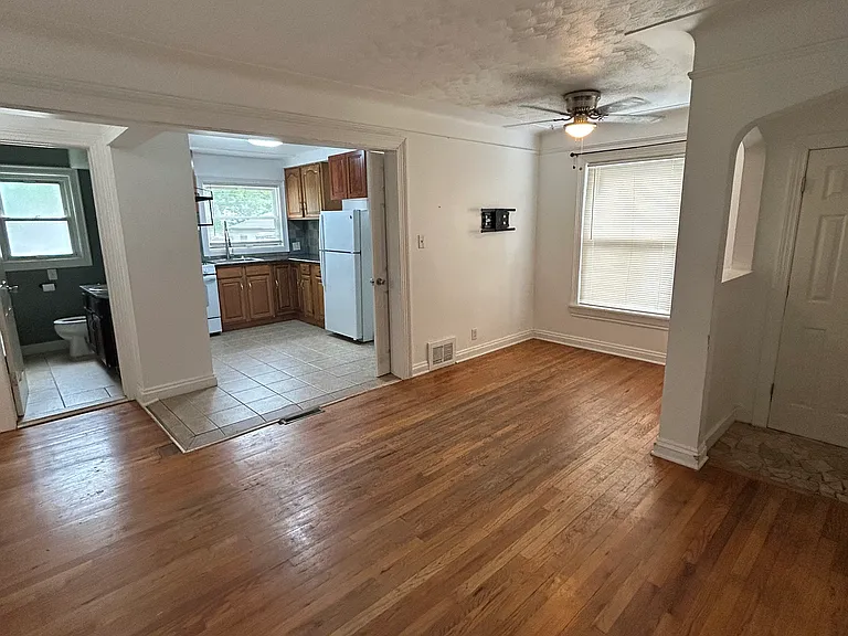 26274 McDonald St — Photo 2