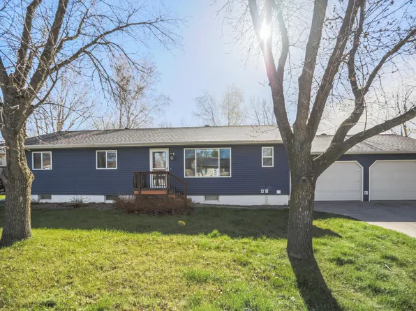 102 13th Ave N, Ellendale, ND 58436