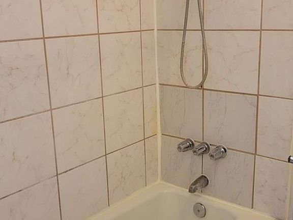 4th image of 282 Tradewinds Dr APT 11