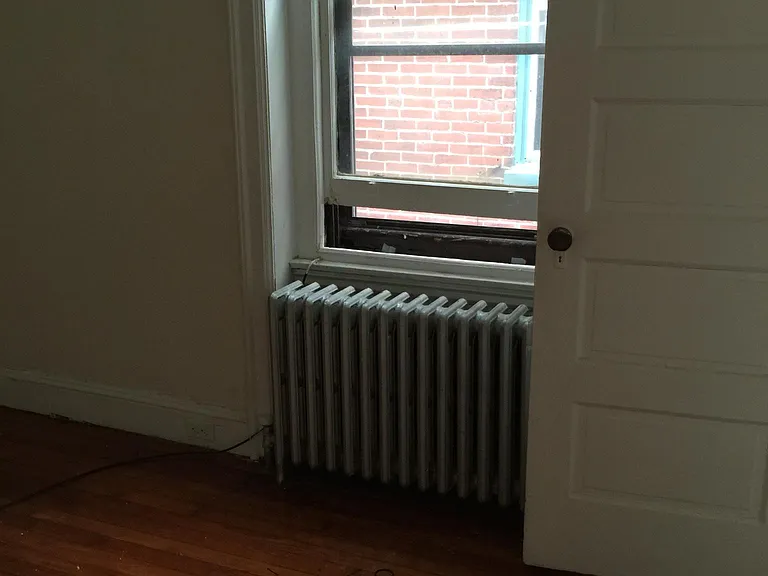 4211 Pine St #2F — Photo 9