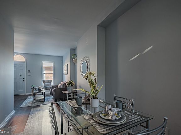5th image of 542 E 12th St