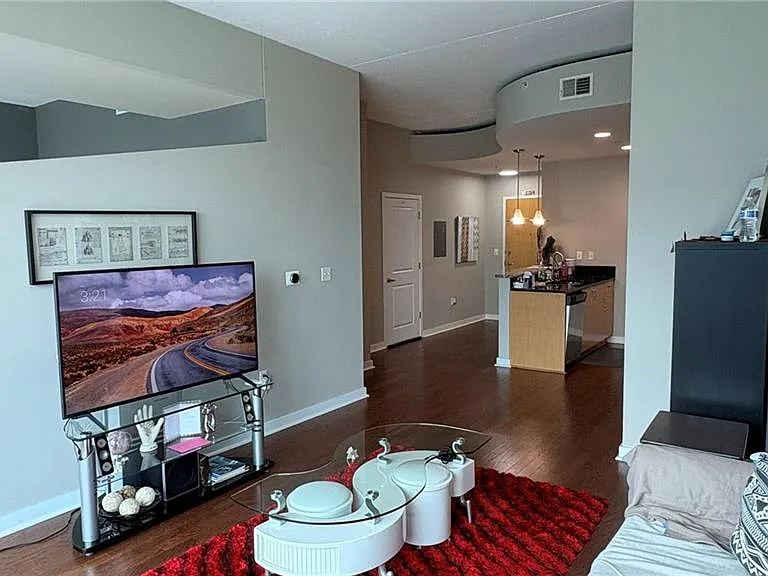 400 W Peachtree St NW #2905 — Photo 10