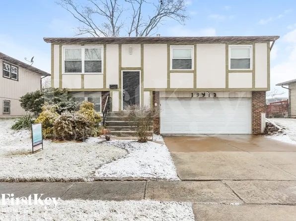 19912 Monterey Ave, Lynwood, IL 60411
