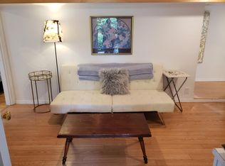 9202 20th Ave NE, Seattle, WA 98115