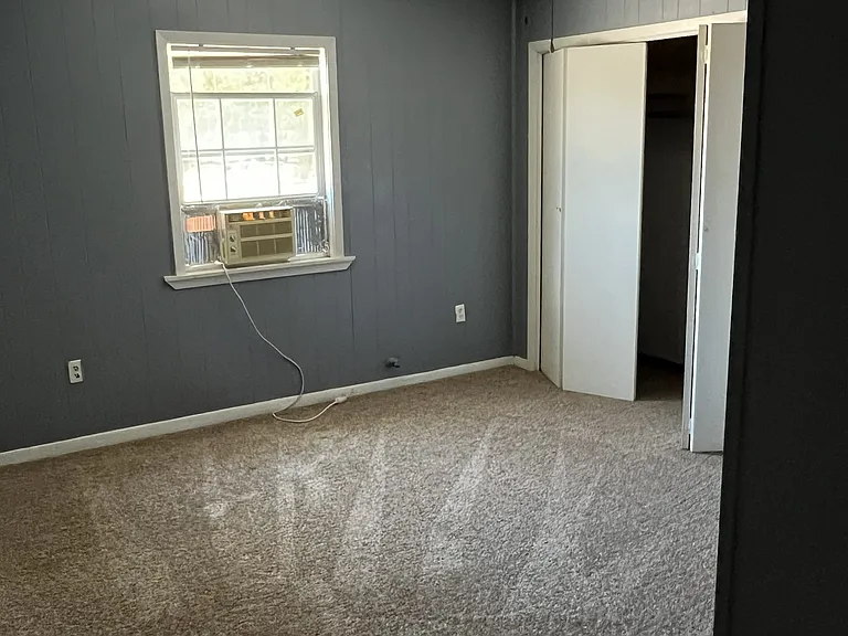 1019 Clay St — Photo 25